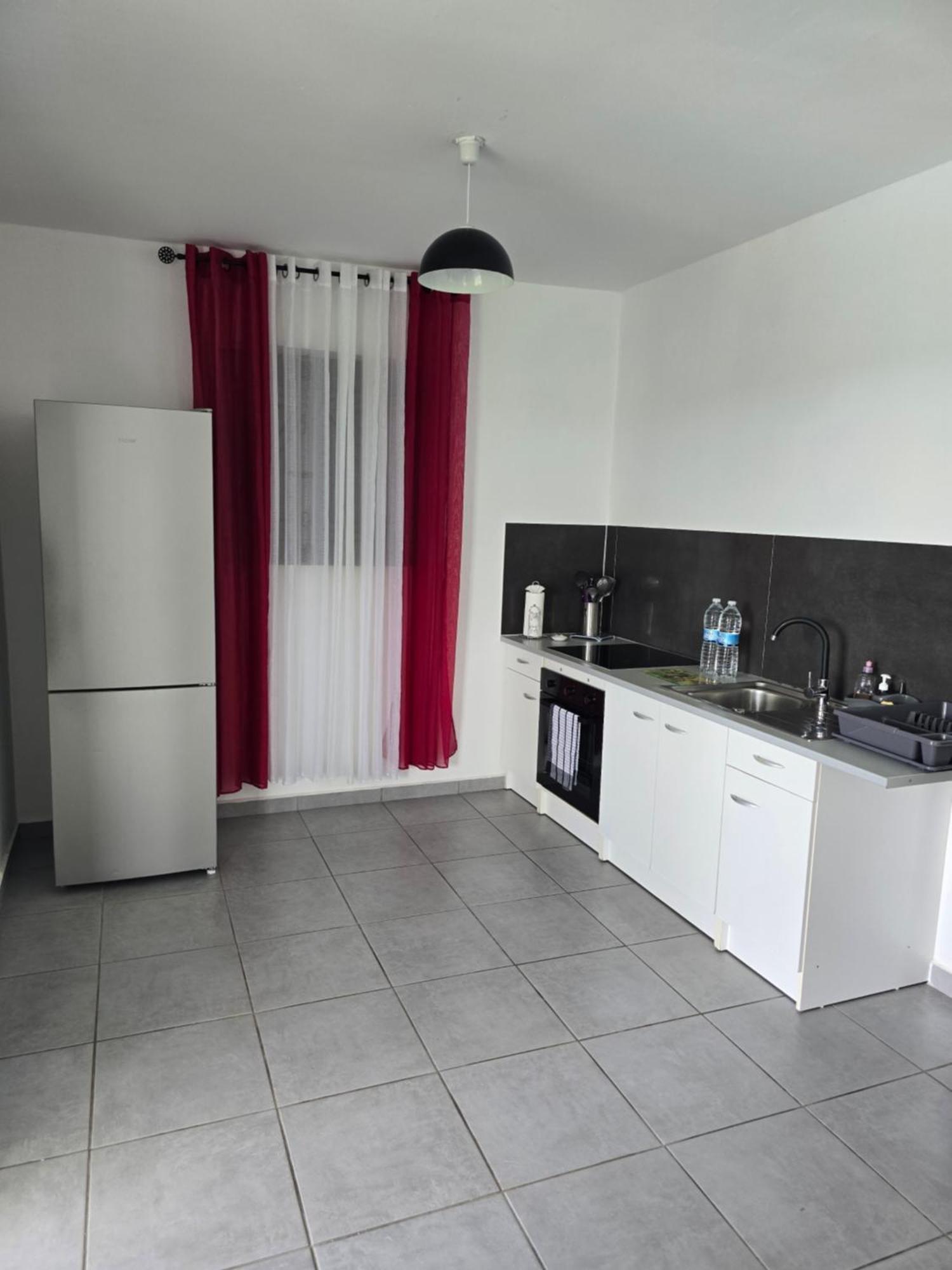 Maison Laurencia - Appartement De L'Etage Sainte-Anne  Zewnętrze zdjęcie